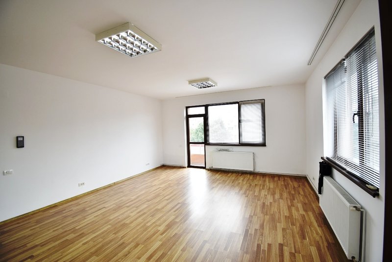 Aviatiei, metrou, cladire office 2012, centrala termica proprie.