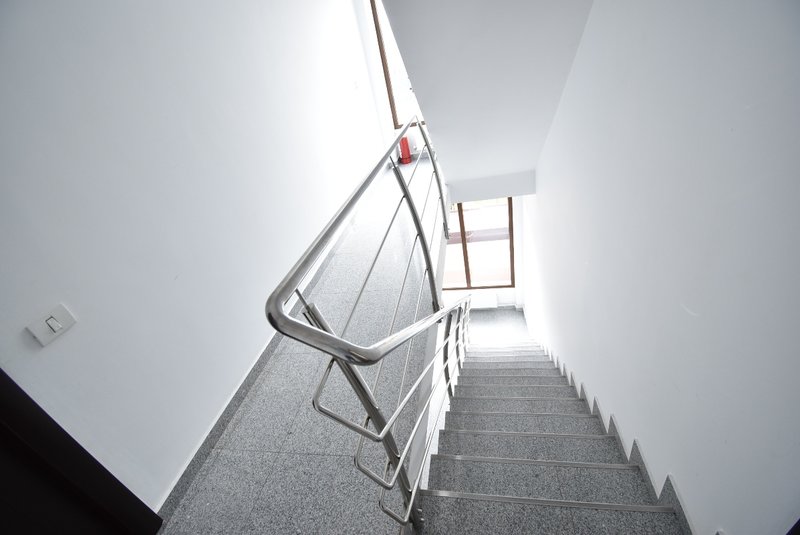 Aviatiei, metrou, cladire office 2012, centrala termica proprie.